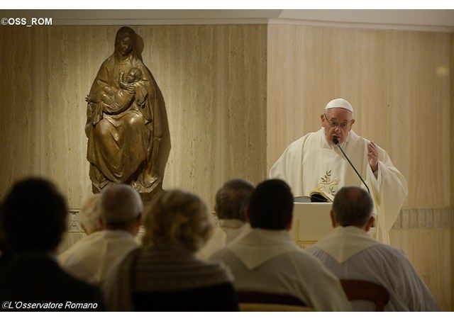 Papa Francisco: "los que se aferran a la ley son obstinados e idólatras"