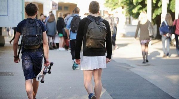 Escolares gays de Puerto Rico pueden decidir si usan pantalón o falda