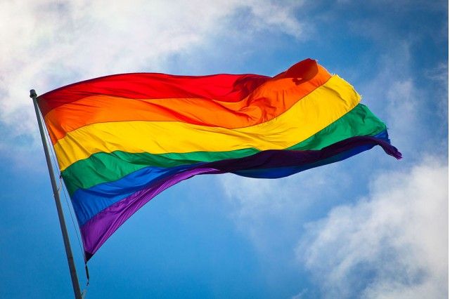Las Naciones Unidas, las embajadas de los Estados Unidos, promoviendo campaña homosexual en las naciones