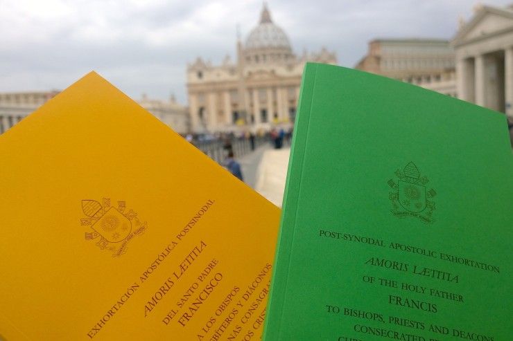 Papa Francisco publica su exhortación apostólica para la familia - AMORIS LAETITIA