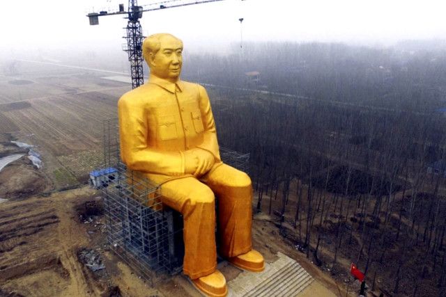 Idolatría en China: Construyen gigantesca estatua de Mao