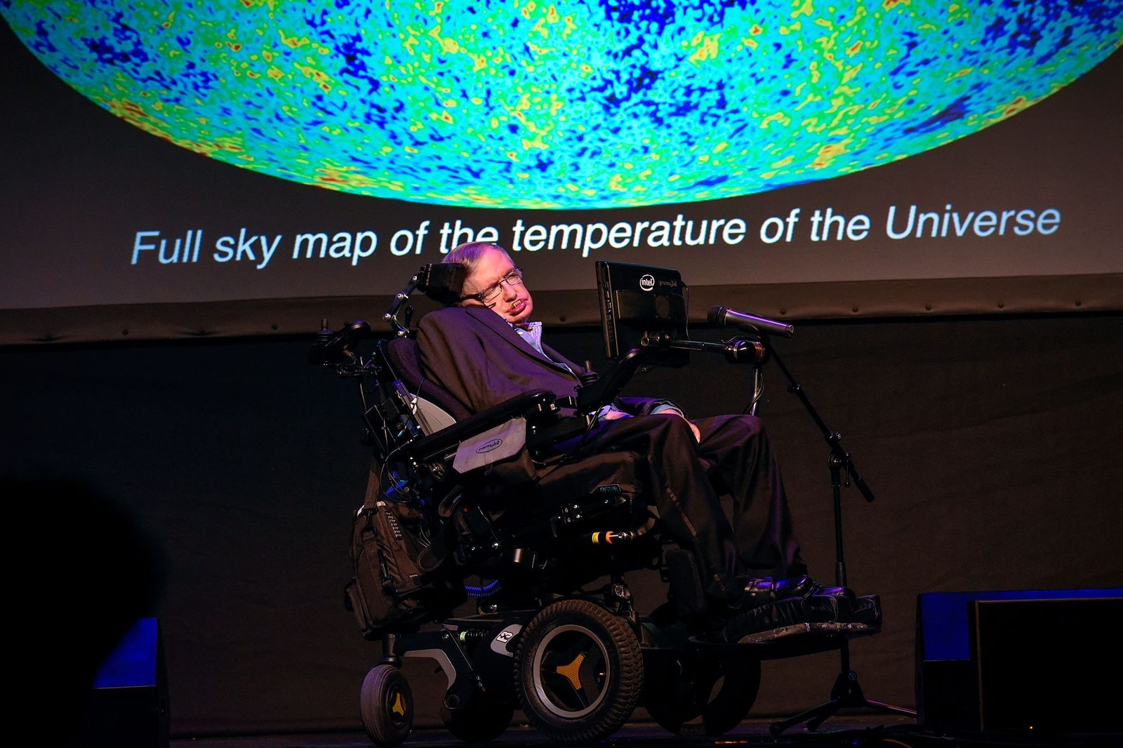 Stephen Hawking dice que necesitamos un gobierno mundial