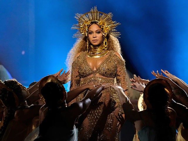 En San Francisco celebran la primera "misa Beyoncé"