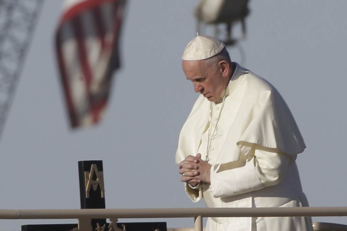 El papa condena la frontera de EEUU, dice que convertirá a los americanos en "PRISIONEROS"