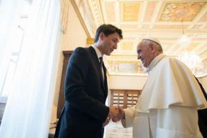 Justin Trudeau, primer ministro de Canadá,  alcanzó la misericordia del papa Francisco