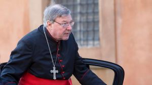 El cardenal George Pell acusado de delitos sexuales históricos