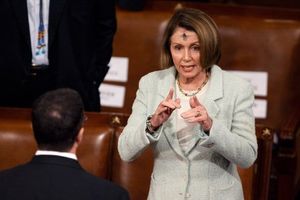 Nanci Pelosi pide una oración para "sanar las heridas" entre demócratas