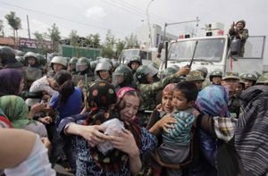 Reino Unido acusa a China de abusos 'atroces' de derechos humanos contra uigures