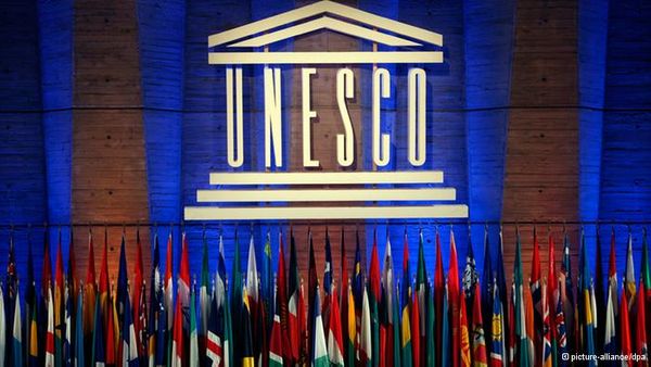 La Unesco tiene programado hacer homosexual a media población