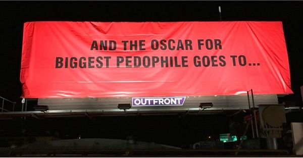 Antes de los premios Oscar alguien colocó carteles sobre pedofilia en Hollywood